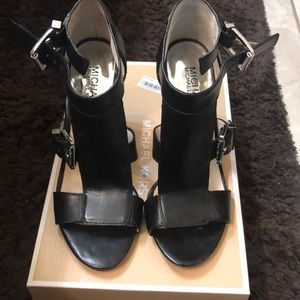 Micheal Kors black sandals